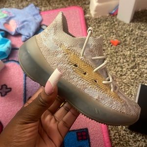 Yezzy toodler